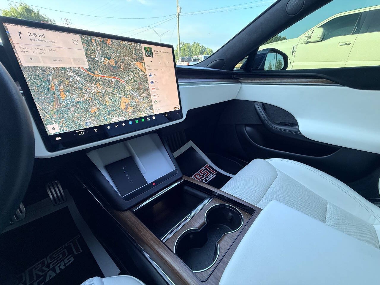 Used 2022 Tesla Model S AWD/4WD image 28