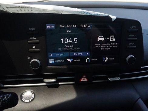 New 2025 Hyundai Elantra Blue image 12