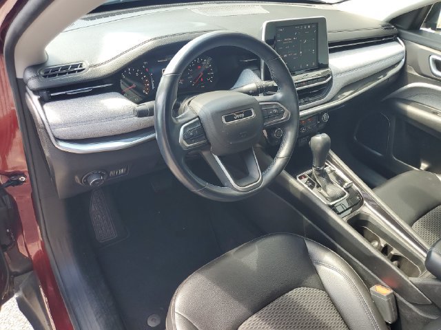 Used 2022 Jeep Compass Latitude w/ Convenience Group AWD/4WD image 23