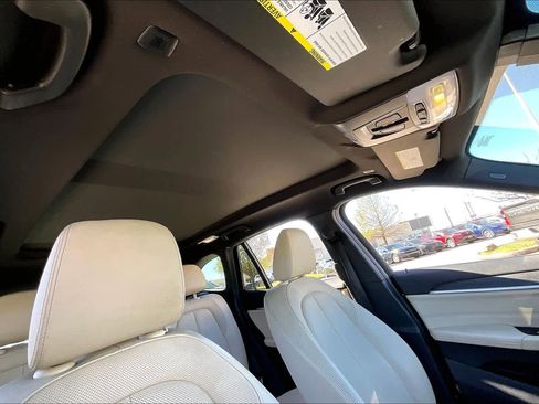 Used 2018 BMW X1 sDrive28i image 11