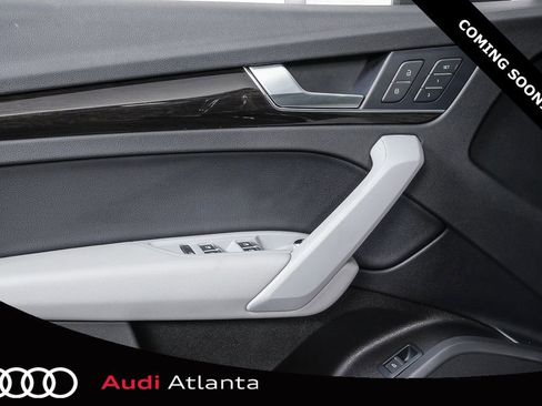 Used 2018 Audi Q5 2.0T w/ Premium Plus Package image 6