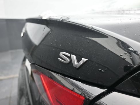 Used 2024 Nissan Altima 2.5 SV FWD image 13