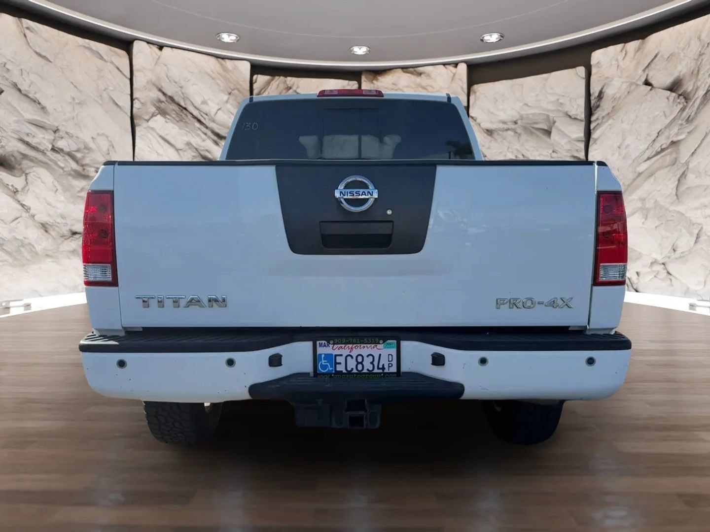 Used 2012 Nissan Titan SV AWD/4WD image 7