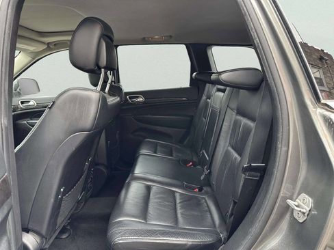 Used 2012 Jeep Grand Cherokee Laredo image 14