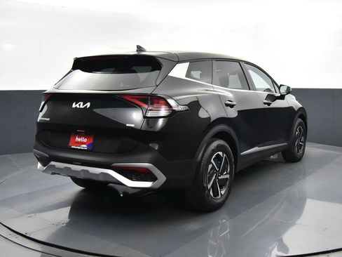 Used 2025 Kia Sportage LX image 31