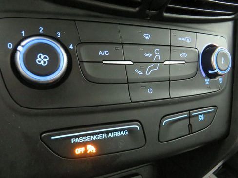 Used 2019 Ford Escape S image 21