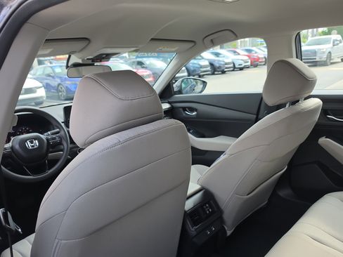 Certified 2025 Honda Accord LX image 13