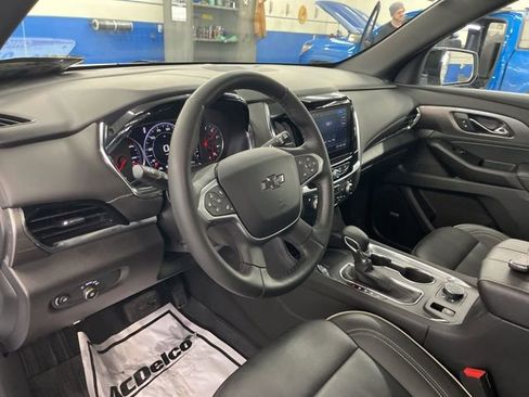 Used 2023 Chevrolet Traverse Premier w/ Redline Edition image 15
