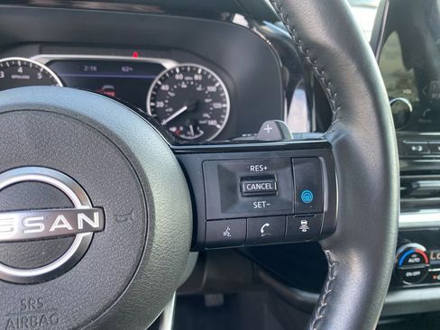 Used 2022 Nissan Pathfinder SL w/ SL Black Package image 23