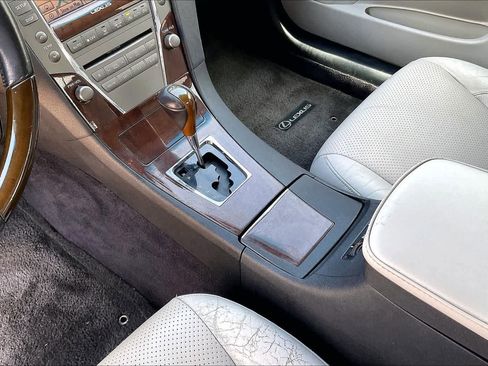 Used 2011 Lexus ES 350 FWD image 15