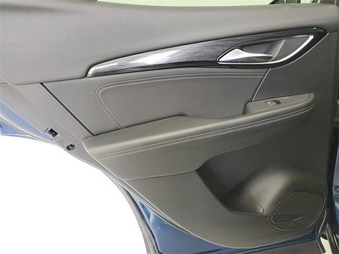 Used 2023 Buick Envision Essence image 15