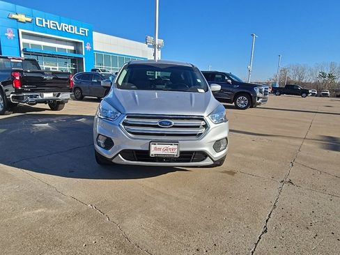 Used 2019 Ford Escape SE image 8