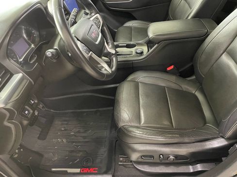 Used 2018 GMC Acadia SLT w/ LPO, Black Accent Package image 17