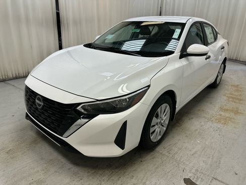 New 2025 Nissan Sentra S image 9