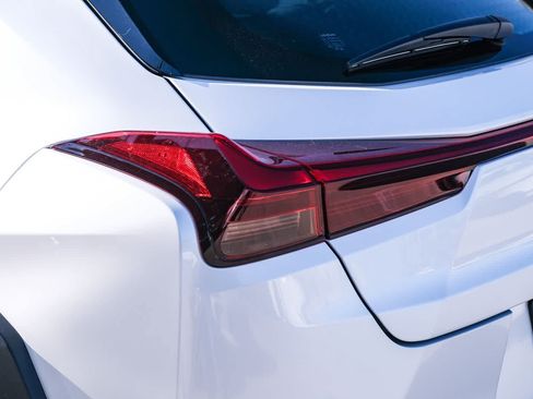 Used 2025 Lexus UX 300h FWD image 7