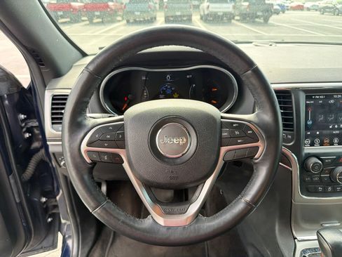 Used 2018 Jeep Grand Cherokee Limited w/ Luxury Group II AWD/4WD image 13