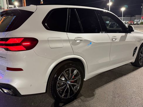 Used 2026 BMW X5 xDrive40i image 3