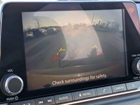 Certified 2025 Nissan Rogue SV image 15