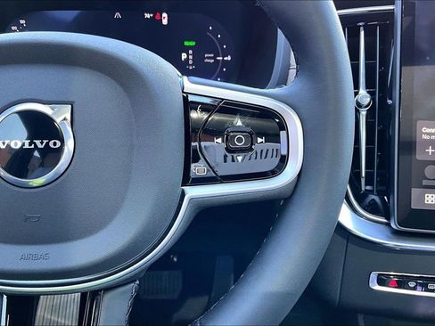 New 2026 Volvo XC90 T8 Ultra w/ Protection Package Premier AWD/4WD image 25