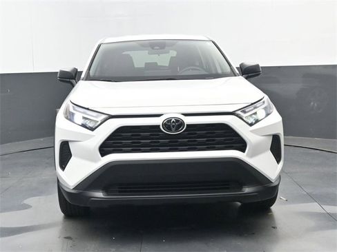 Used 2023 Toyota RAV4 LE image 18