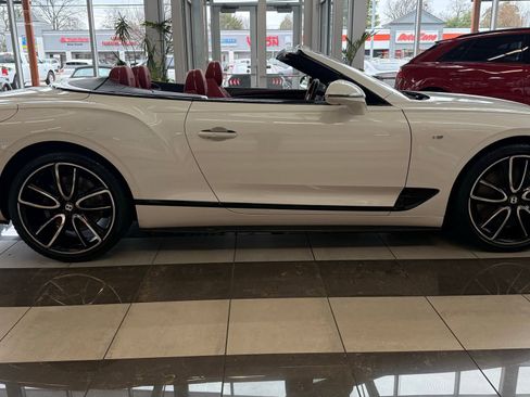 Used 2020 Bentley Continental GT image 7
