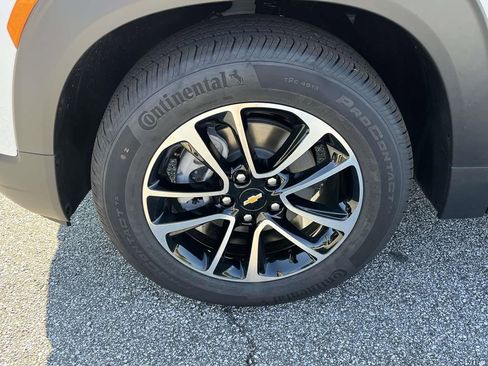 New 2026 Chevrolet TrailBlazer LT w/ Convenience Package image 9