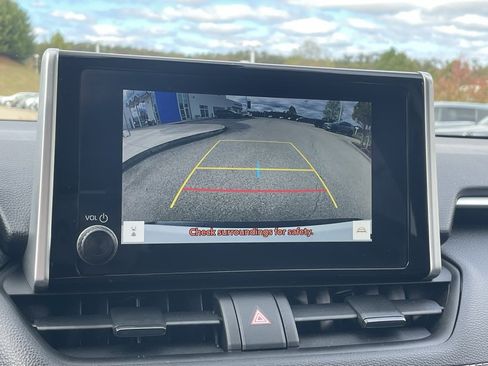 Used 2024 Toyota RAV4 LE image 34