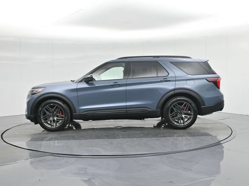 Used 2025 Ford Explorer ST w/ Sun And Sound Package AWD/4WD image 32
