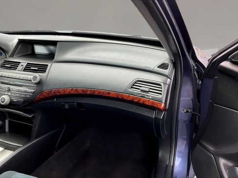 Used 2012 Honda Crosstour EX image 25