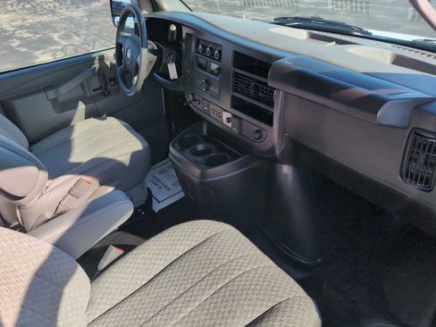 New 2026 Chevrolet Express 2500 w/ Driver Convenience Package RWD image 33
