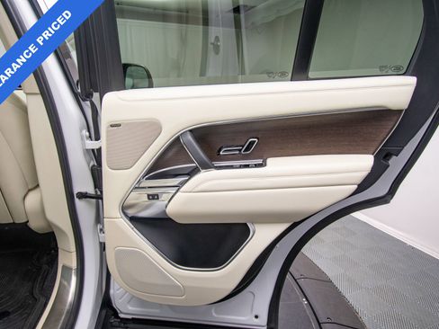 Used 2023 Land Rover Range Rover SE AWD/4WD image 27