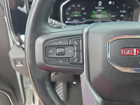 Used 2025 GMC Sierra 1500 SLT AWD/4WD image 18
