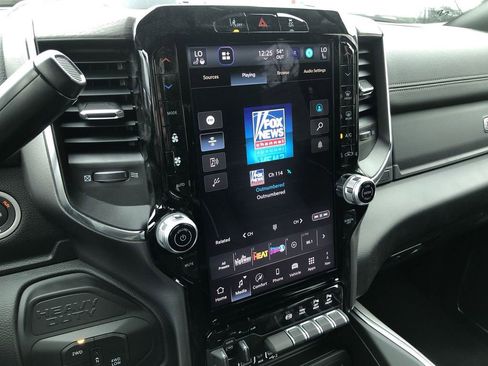 New 2026 RAM 2500 Laramie w/ Sport Appearance Package AWD/4WD image 27