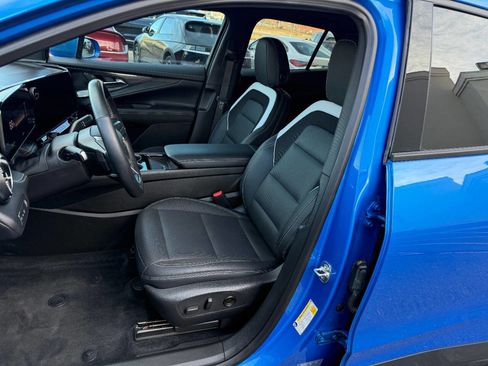 Used 2024 Chevrolet Blazer EV LT image 3