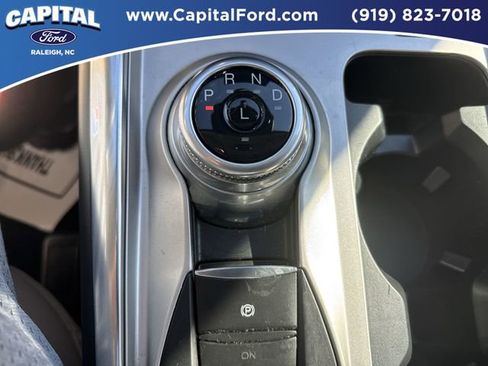 Certified 2023 Ford Explorer Limited w/ Limited Technology Package image 30