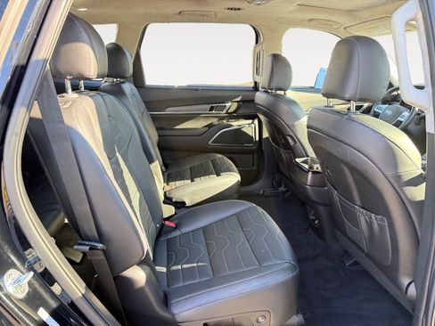 Used 2021 Kia Telluride SX w/ SX Prestige Package image 18