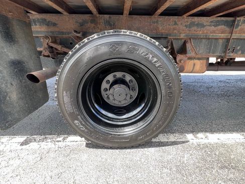 Used 2017 Ford F550 4x4 Regular Cab Super Duty image 14