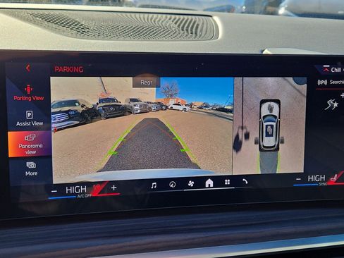 Used 2026 BMW X5 xDrive50e w/ M Sport Package image 18