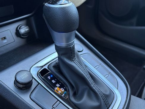 Used 2022 Hyundai Kona SE image 24