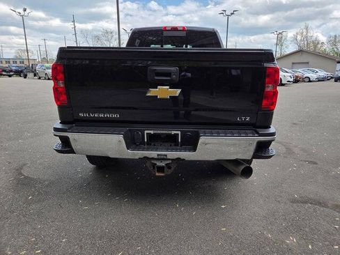 Used 2017 Chevrolet Silverado 3500 LTZ w/ Duramax Plus Package AWD/4WD image 5