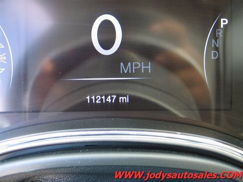 Used 2019 Jeep Grand Cherokee Laredo AWD/4WD image 11