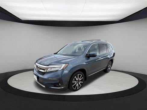 Used 2019 Honda Pilot Touring image 3