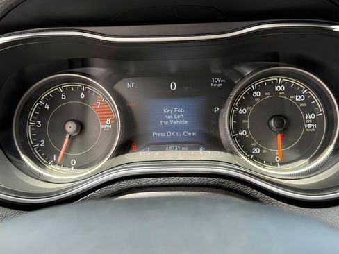Used 2022 Jeep Cherokee Latitude Lux AWD/4WD image 22