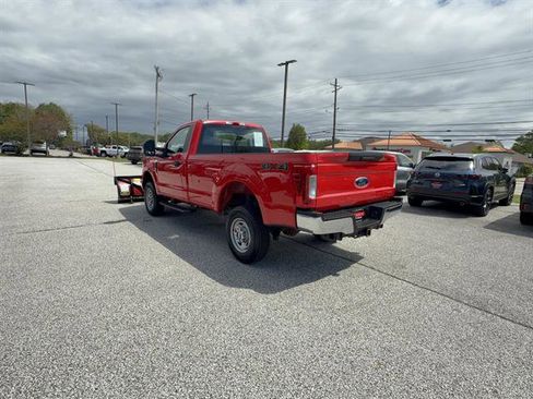 Used 2017 Ford F250 XL w/ Power Equipment Group AWD/4WD image 3