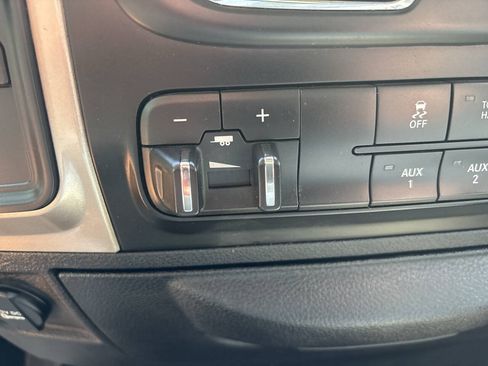 Used 2017 RAM 2500 SLT w/ Snow Chief Group AWD/4WD image 36
