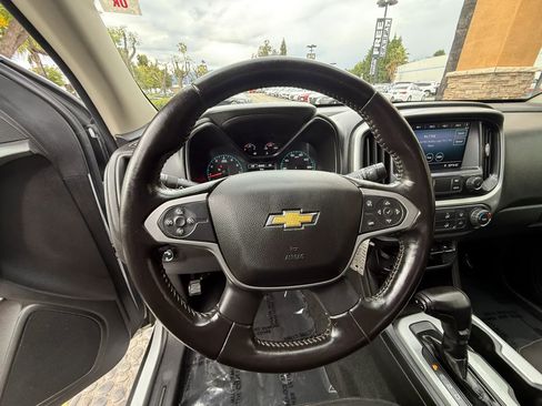 Used 2021 Chevrolet Colorado LT image 29