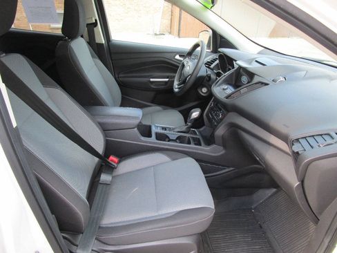 Used 2018 Ford Escape SE w/ SE Sync 3 Package FWD image 14