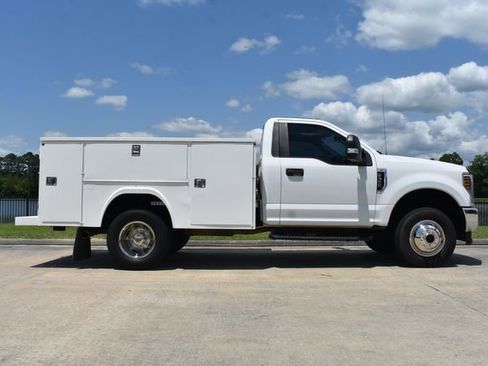Used 2018 Ford F350 XL w/ Power Equipment Group image 3