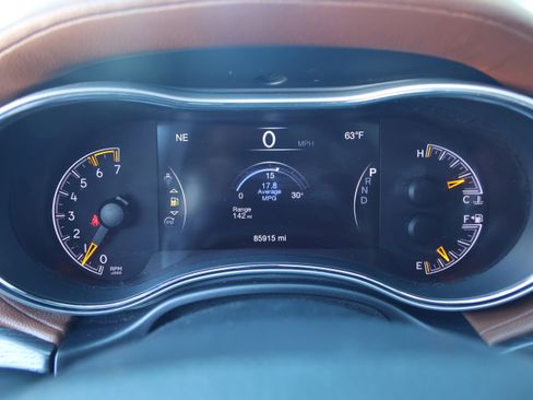 Used 2018 Jeep Grand Cherokee Summit w/ Platinum Series Group image 19