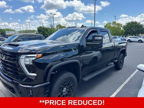 Used 2024 Chevrolet Silverado 2500 LTZ w/ LTZ Plus Package AWD/4WD image 2
